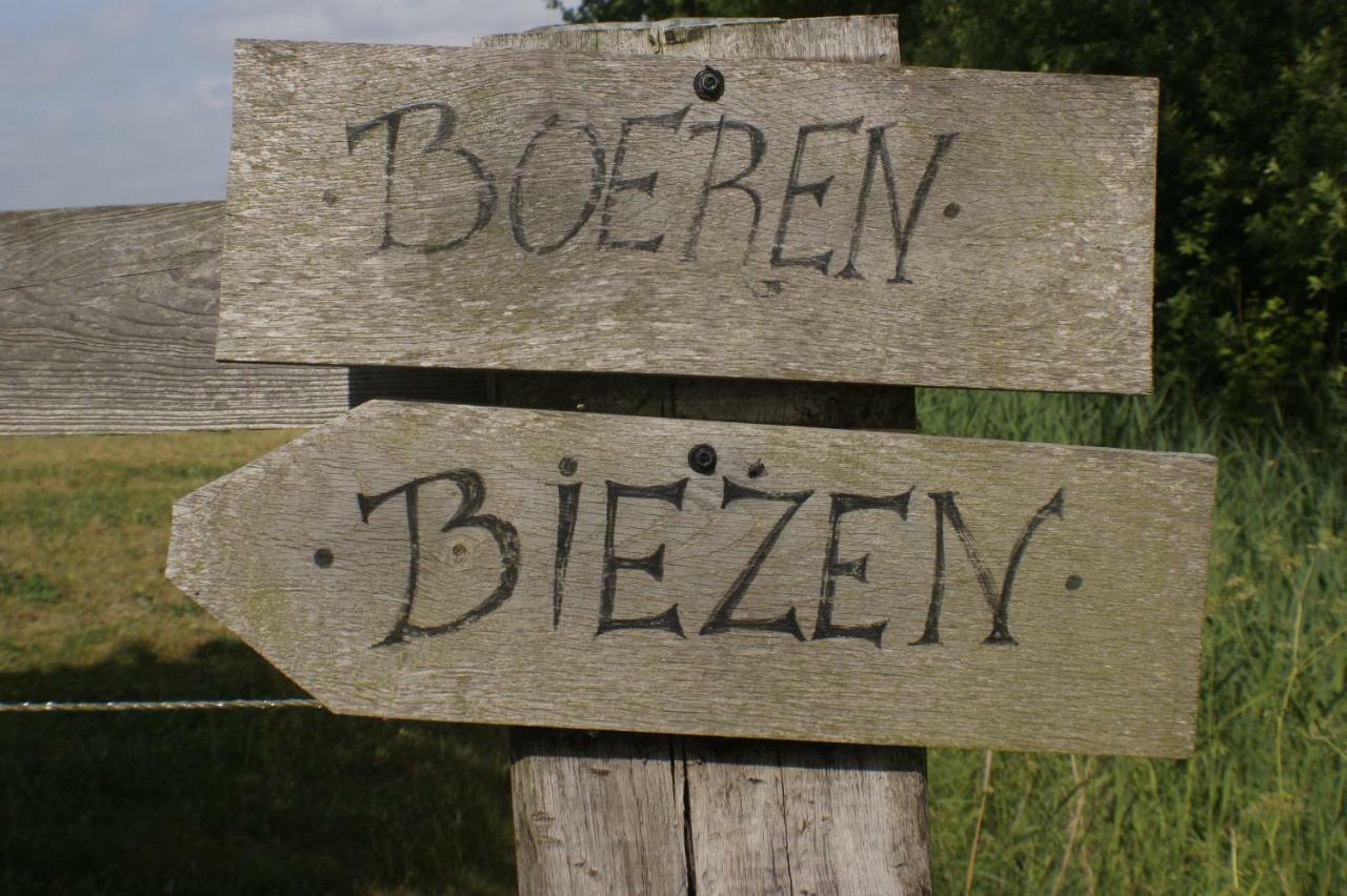 Boeren Biezen Bed Landelijk Villa Bagian luar foto