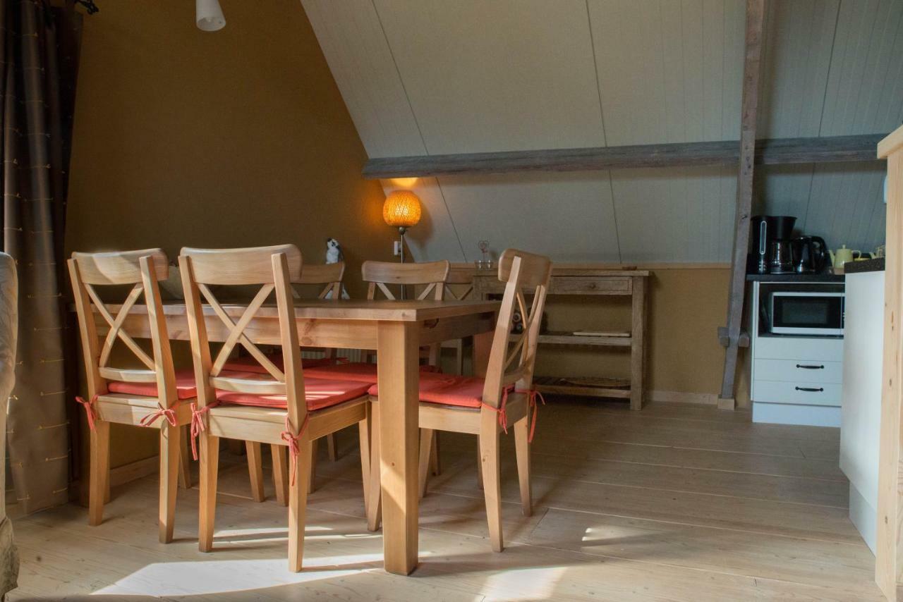 Boeren Biezen Bed Landelijk Villa Bagian luar foto