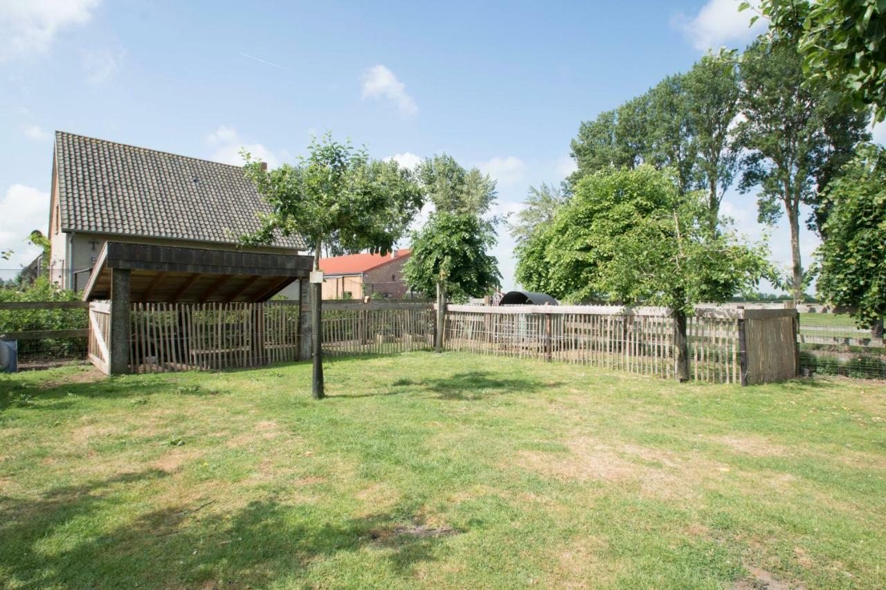 Boeren Biezen Bed Landelijk Villa Bagian luar foto
