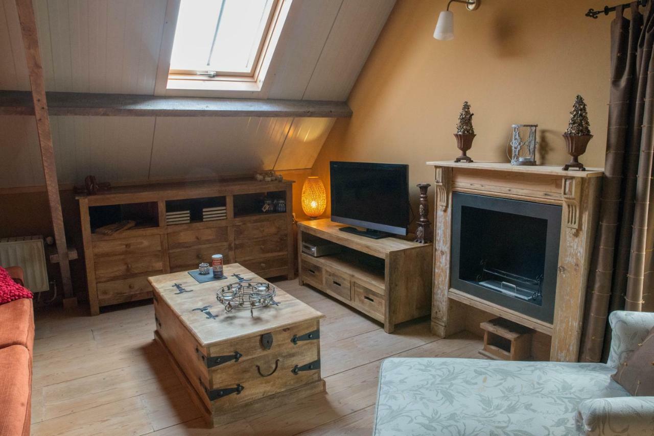 Boeren Biezen Bed Landelijk Villa Bagian luar foto